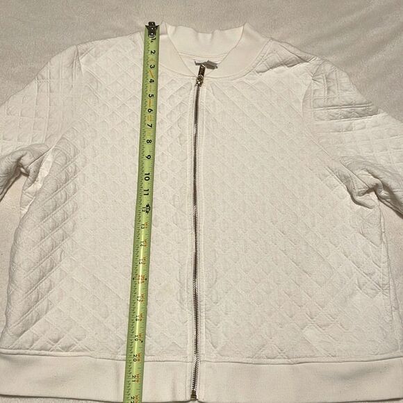 Charter Club- Quilted and Ribbed Full Zip-Up Jacket in White/Cream- Size LP - Picture 3 of 7
